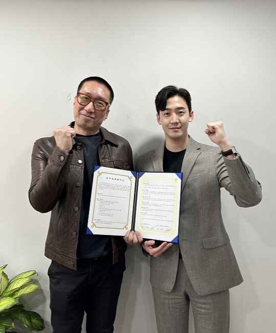 브랜드건축가 김정민(왼쪽) 대표와 WSR컴퍼니 강명국 대표